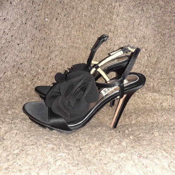 BADGLEY MISCHKA-Randee-Silk/Satin Black Flower-4.5" Heels-Sz 5.5-Excellent - Picture 2 of 7